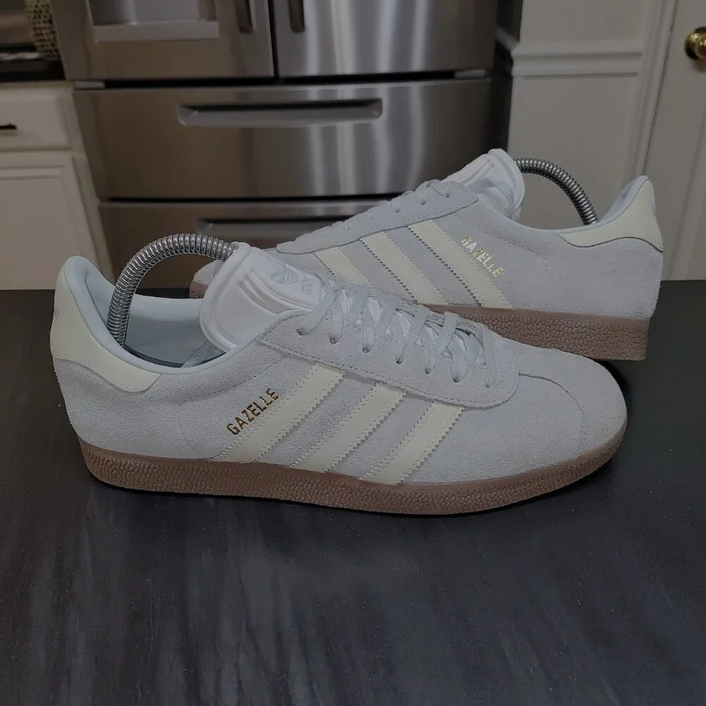 Adidas Gazelle Originals OG Blue Tint/ White Gum Sole CQ2178 - Picture 4 of 16